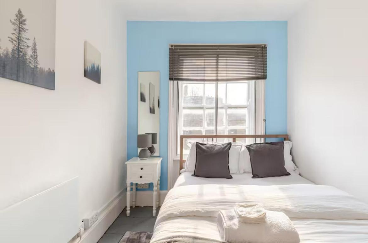 3br - Minutes From Tube Station